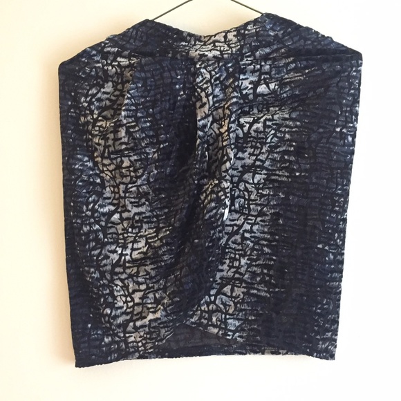 Cute velvet skirt - Picture 3 of 4