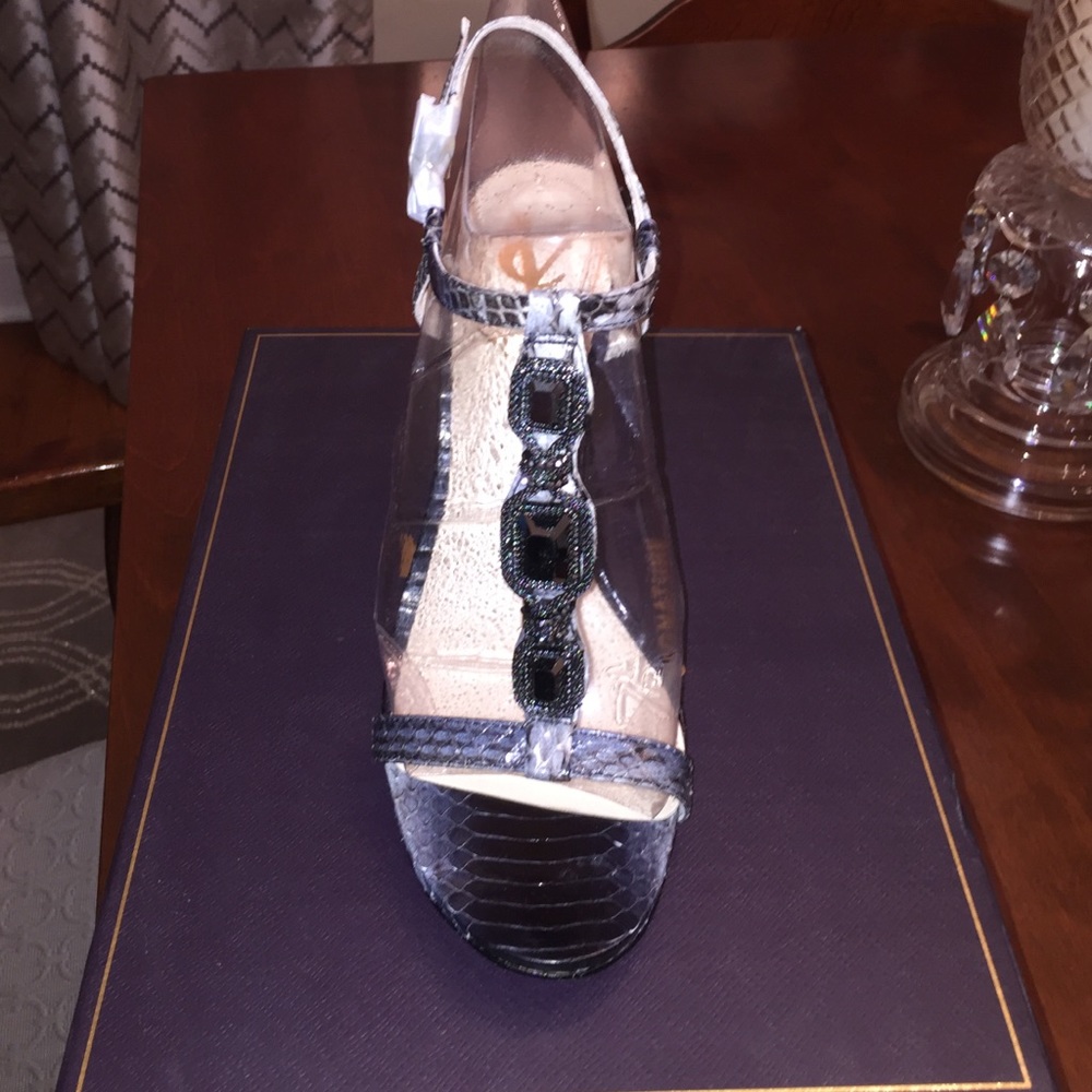 Vince Camuto Signature VI-Benni Heels