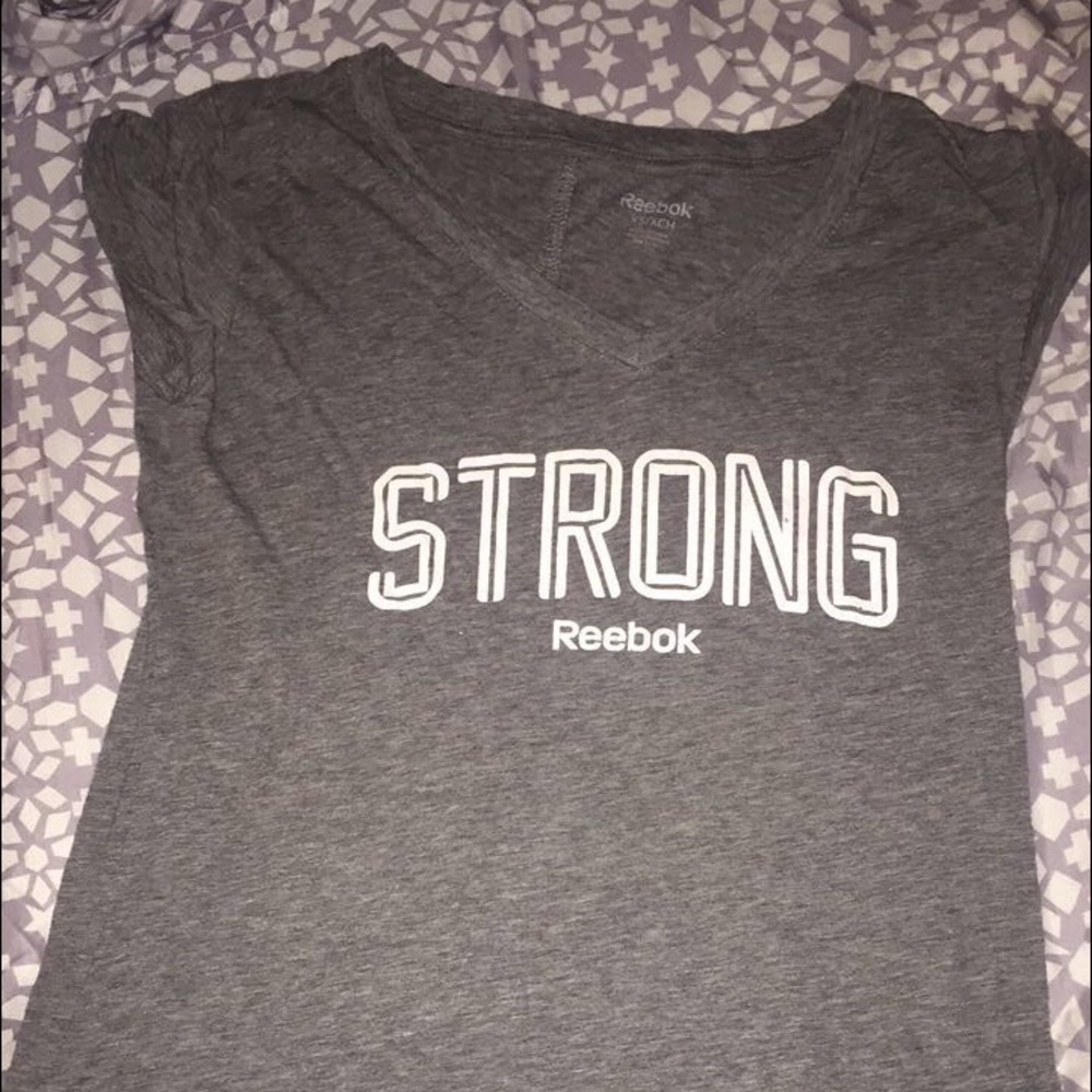 Athletic wear rebook shirt