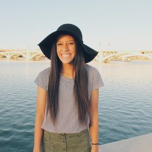 Meet your Posher, Ariana