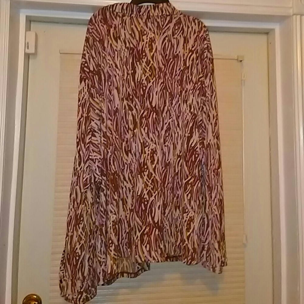 Button down shirt - Picture 2 of 4