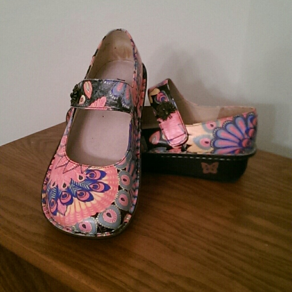 Algeria Paloma Shoes