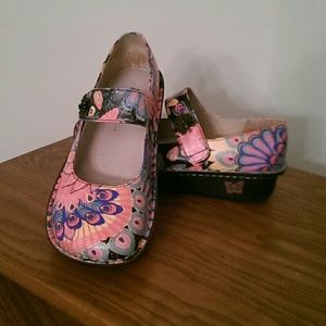 Algeria Paloma Shoes