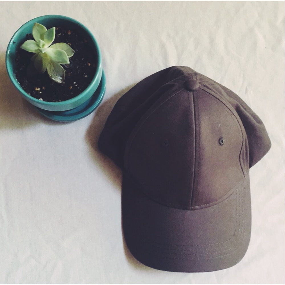 Grey baseball hat