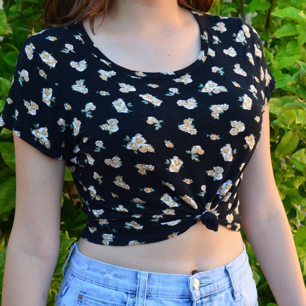 🌼Floral Crop Top🌼