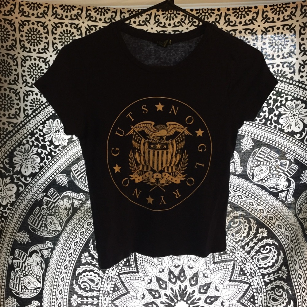 Graphic Crop Top