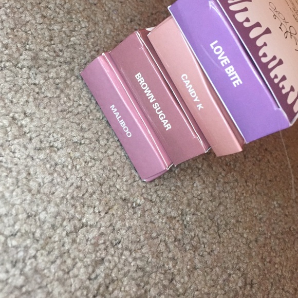 💄 Kylie Lipkit Boxes 💄 GREAT FOR CRAFTS! ✂️ - Picture 2 of 3