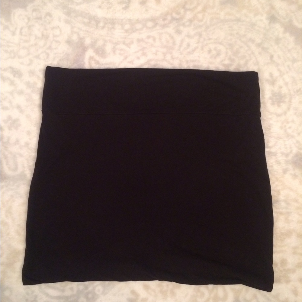 Black skirt