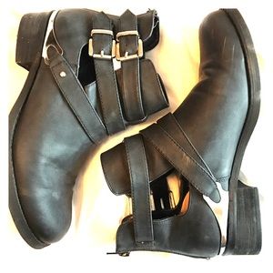 Cute black cutout booties!
