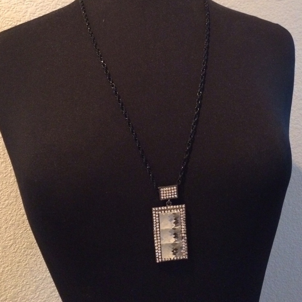 Beautiful Faux White Diamond Reflection Necklace