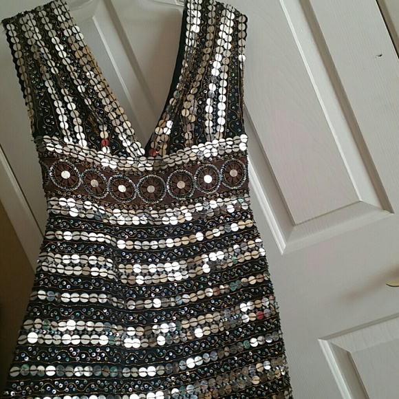 Dress - Picture 2 of 4