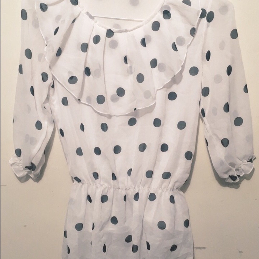 Crew neck polka dot blouse