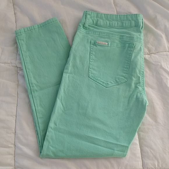 Celebrity Pink Capri - Picture 3 of 3