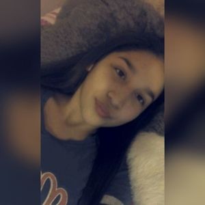 Meet your Posher, Camila