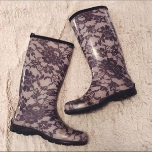 Lace print Kamik rainboots ☔️