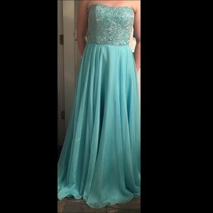 Sherri hill prom dress