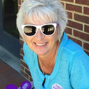 Meet your Posher, Tina