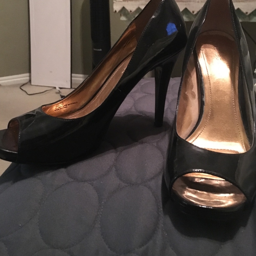 Black Patent BCBG Heel