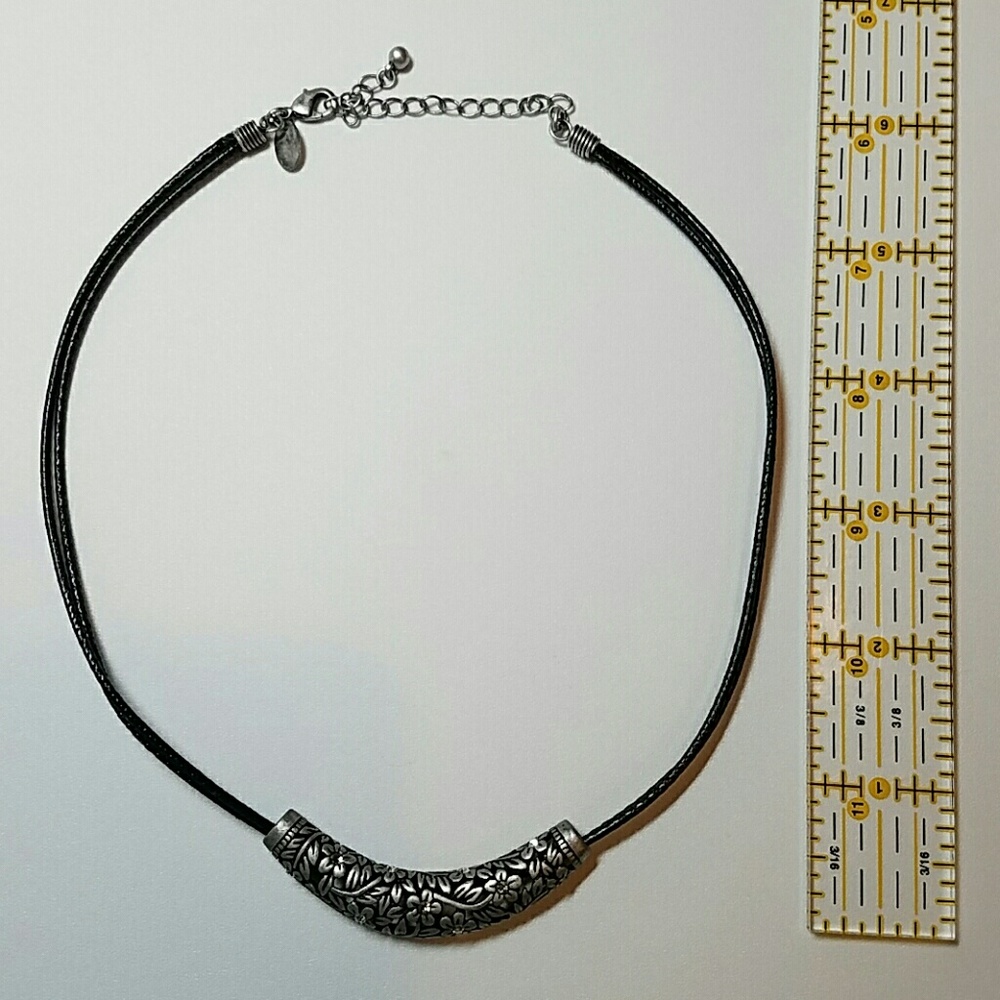Lia Sophia necklace