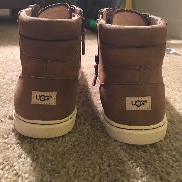 Ugg Gardie - Picture 2 of 4