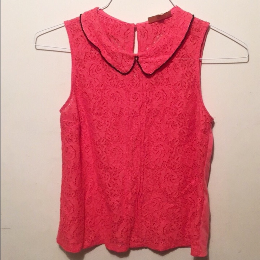 VERA WANG BLOUSE WITH A PETERPAN NECKLINE (Laced)