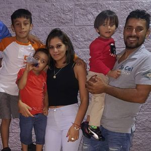 Meet your Posher, Yanivis