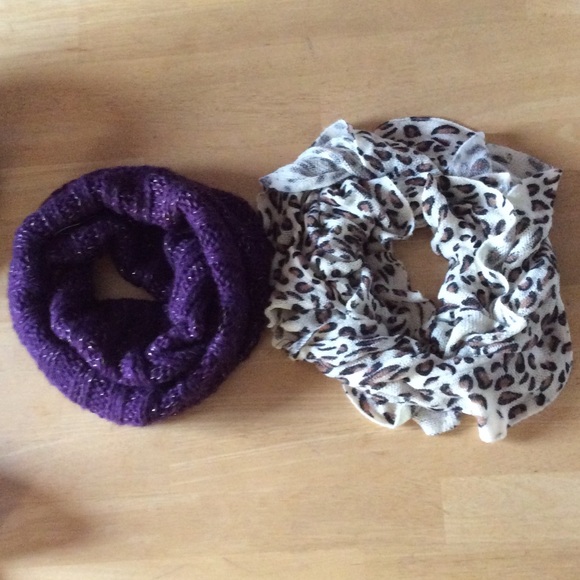 2 infinity scarves sparkle purple and cheetah - Picture 1 of 3