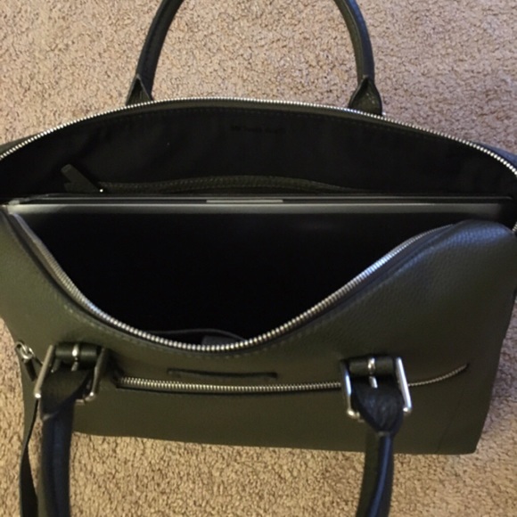 🚫Sold🚫Michael Kors Bryant Front Zip Briefcase - Picture 8 of 8