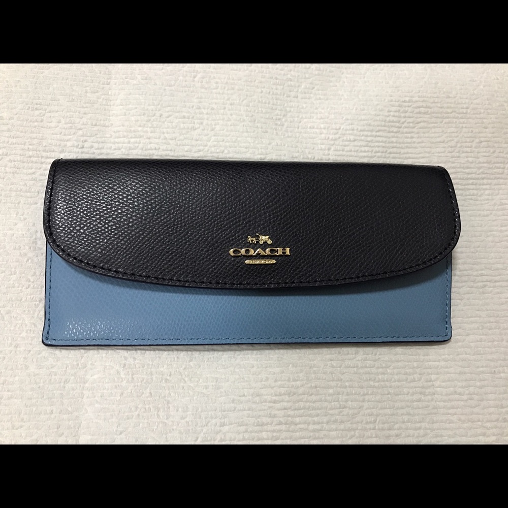 Mint condition! Coach wallet
