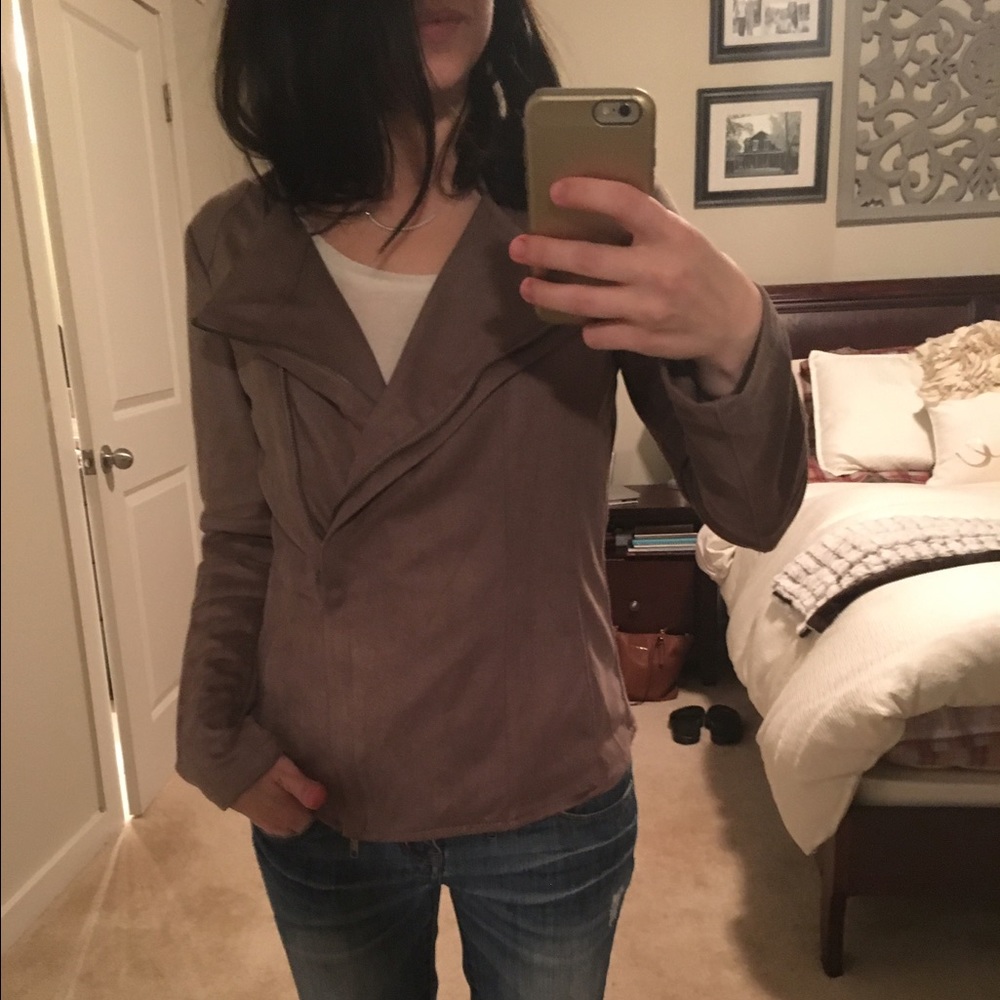 Taupe/brown suede jacket from Milla