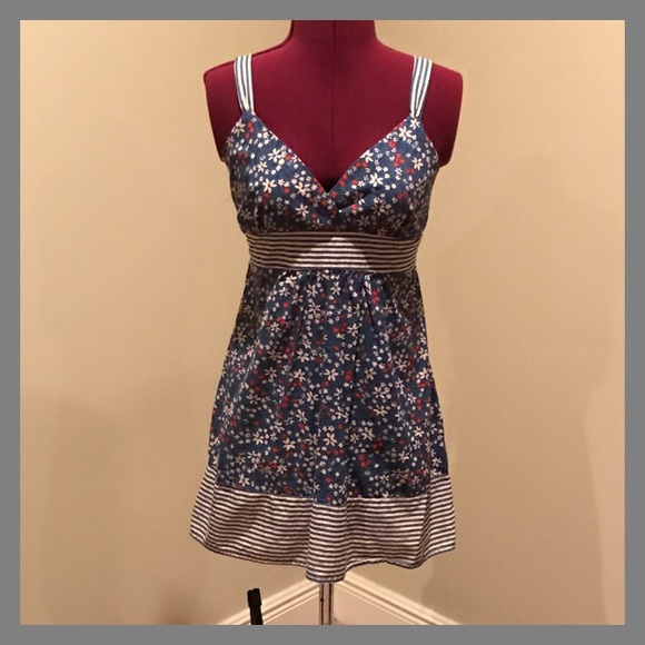 Daytrip Tops - ✨Buckle Daytrip Tank Top✨