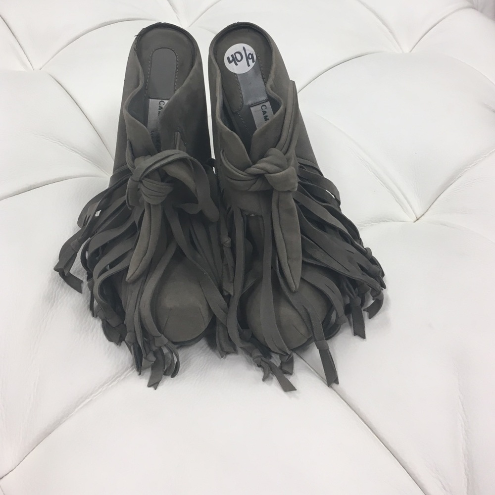 Tassel shoes
