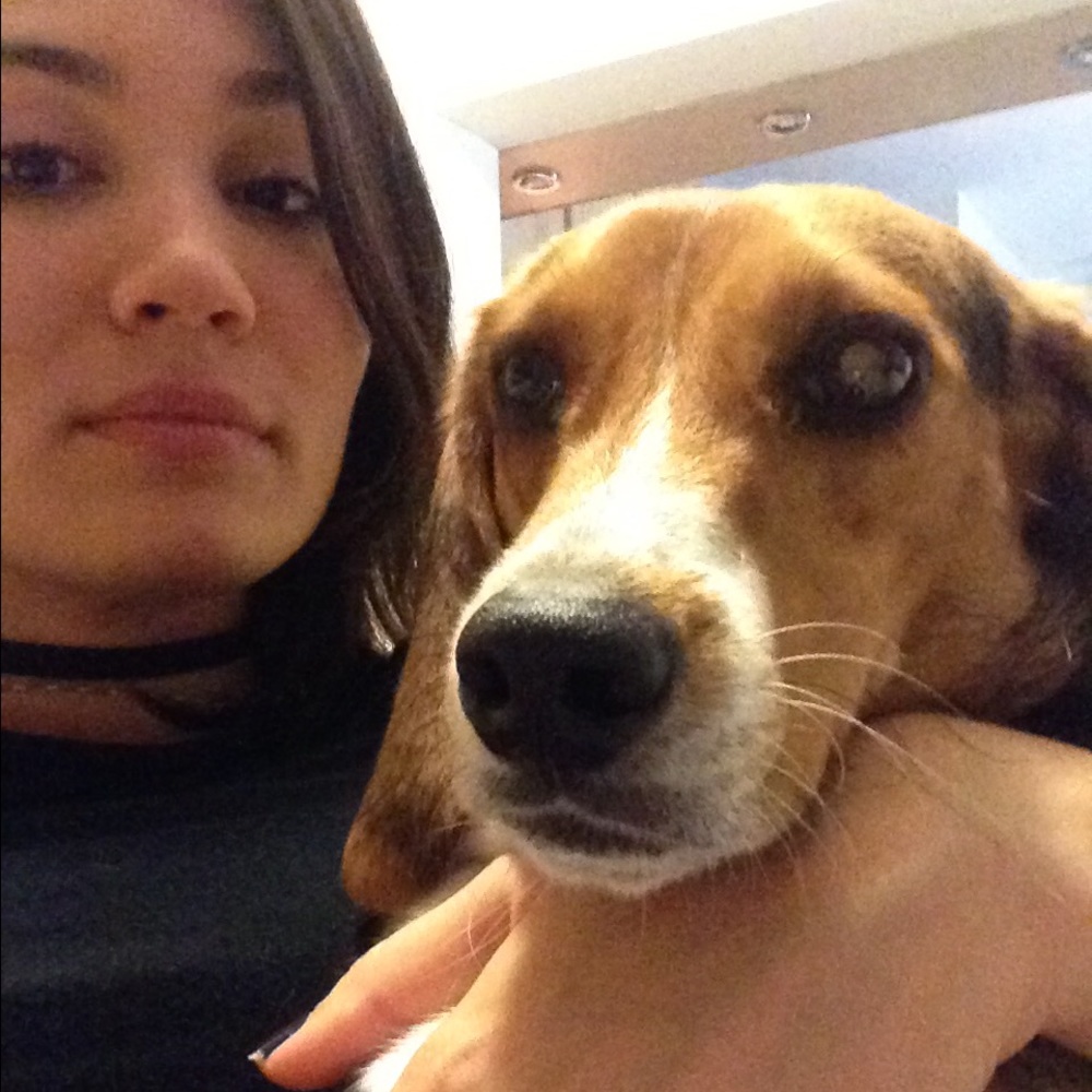 Meet your Posher, Camila