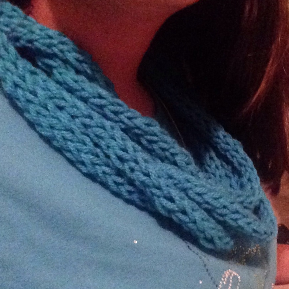 Yarn Scarf (Handmade)