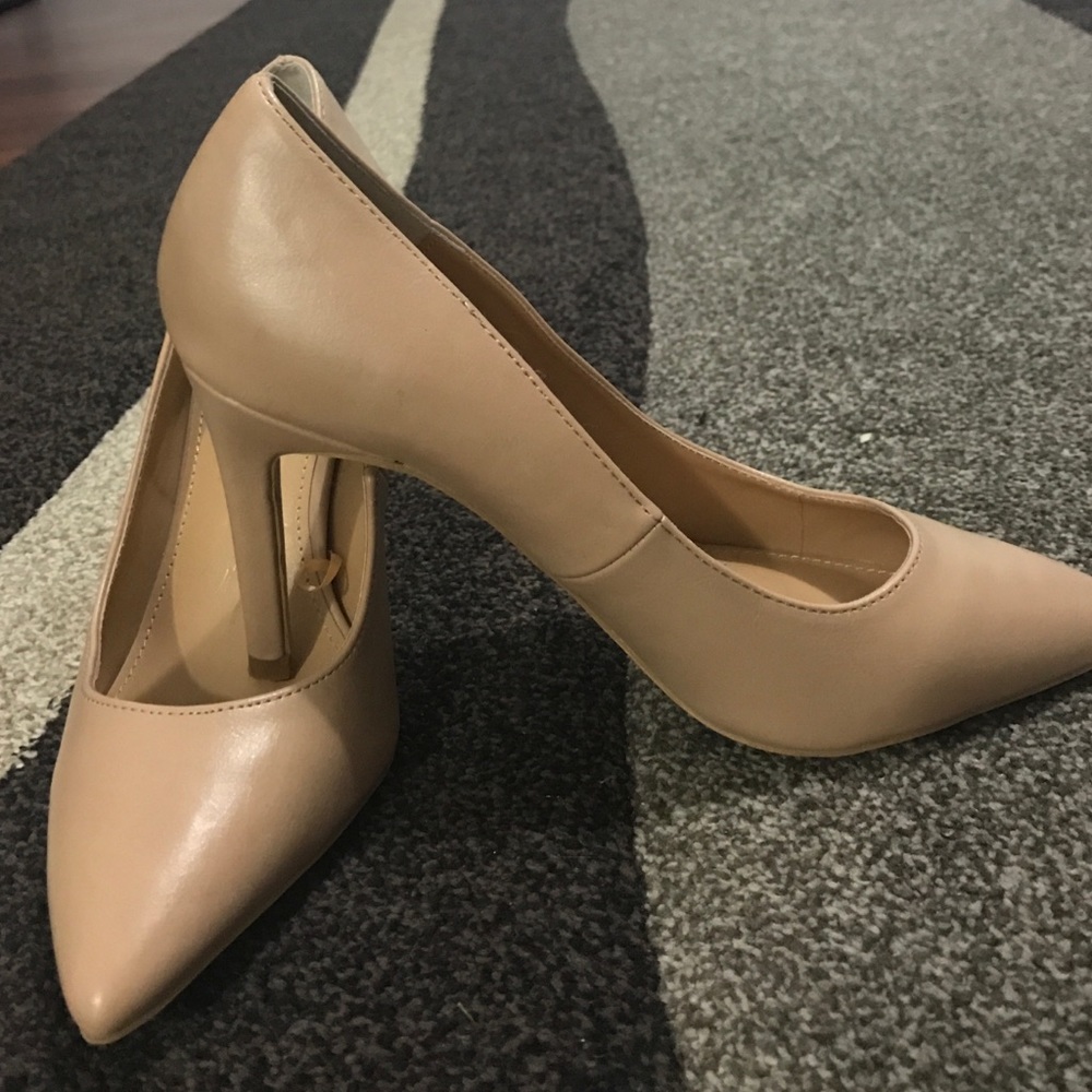 Express - Picture 3 of 3