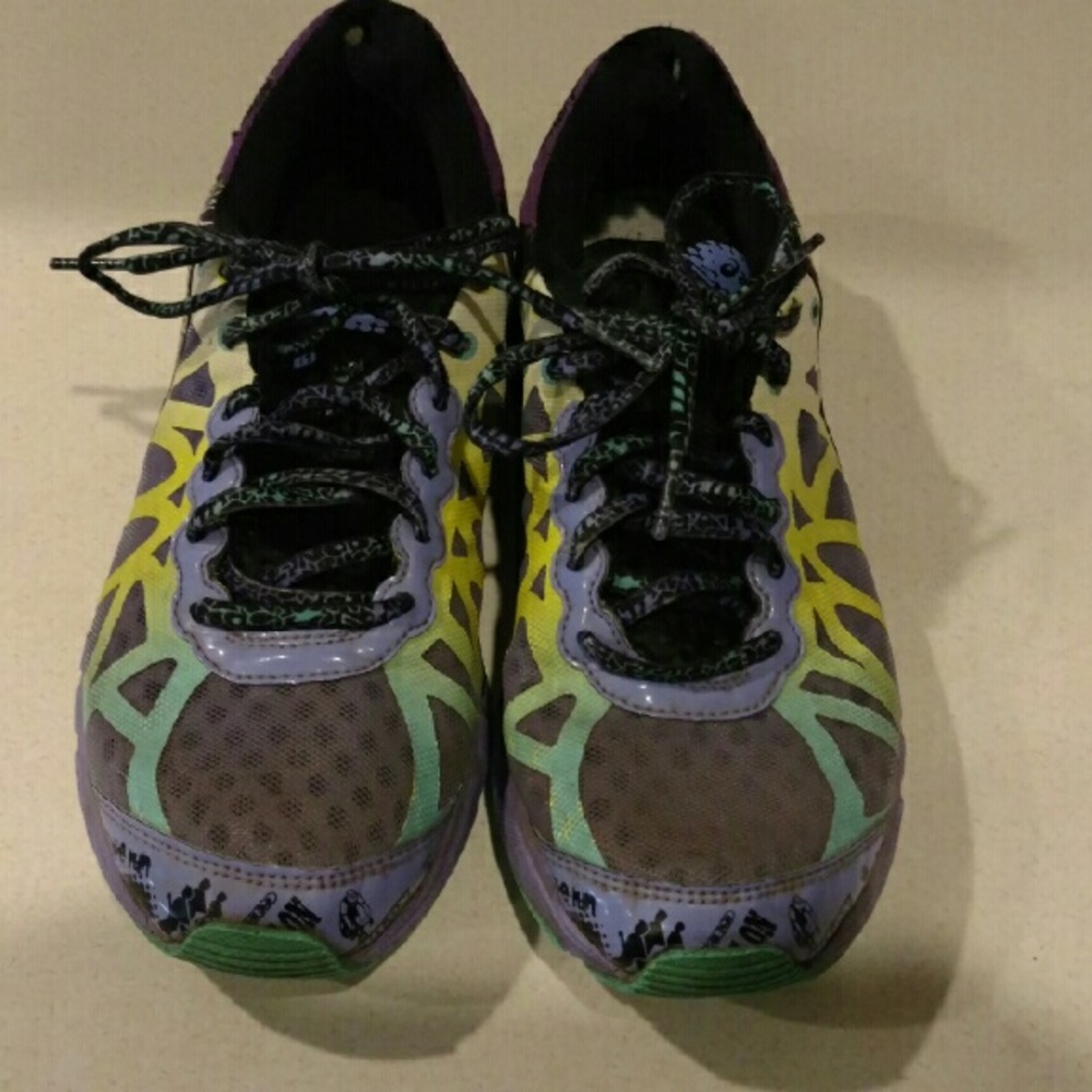 Womens asics gel noosa tri 9