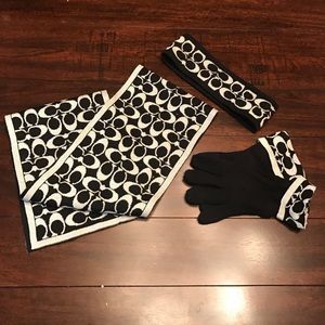 COACH winter set 🌟Make an offer 🌟