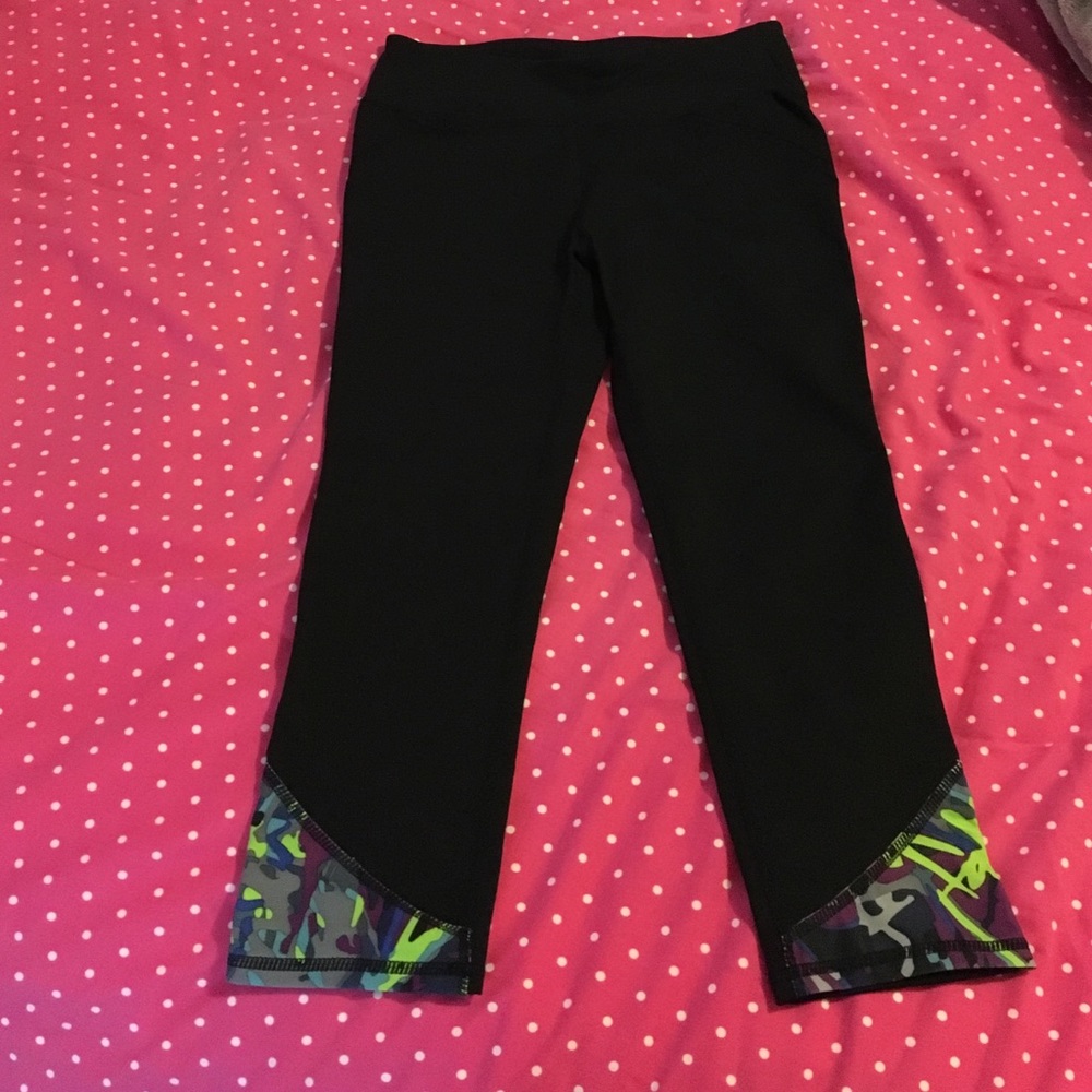 Fabletics Capri workout pants