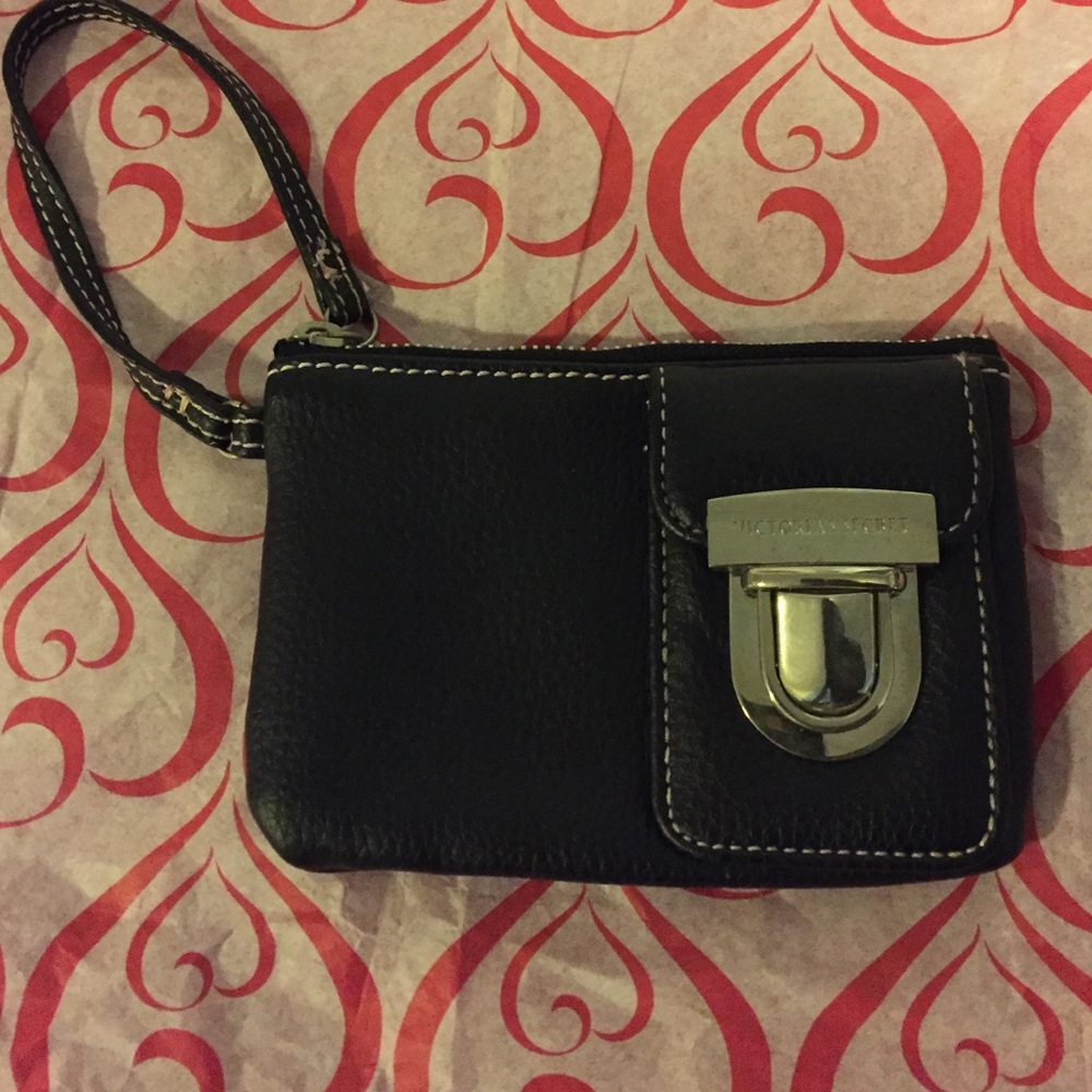 Women's wristlet