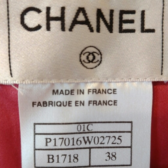 Pink Chanel Women's skirt suit - Picture 2 of 3