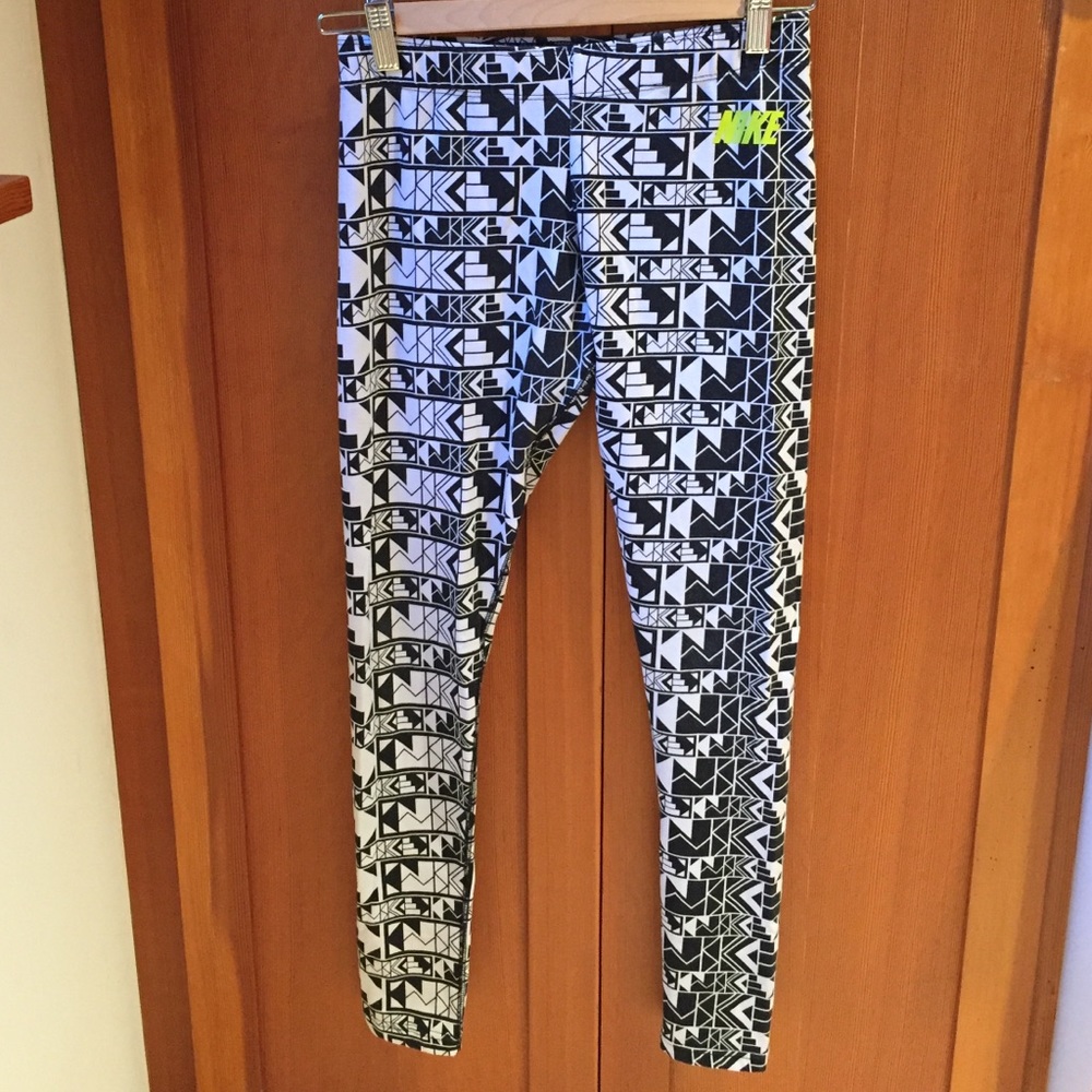 Nike leggings