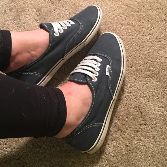 Vans - Picture 3 of 4