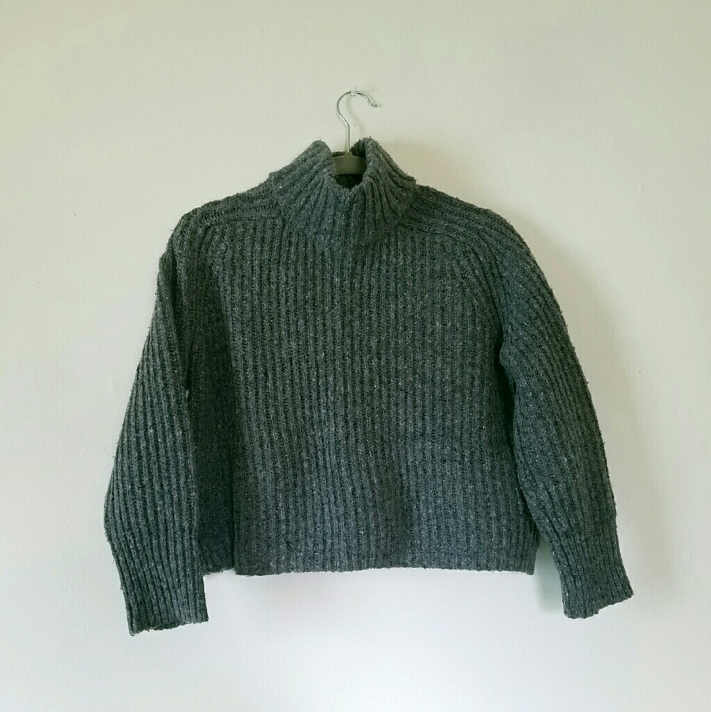 UO Thick Turtleneck Sweater