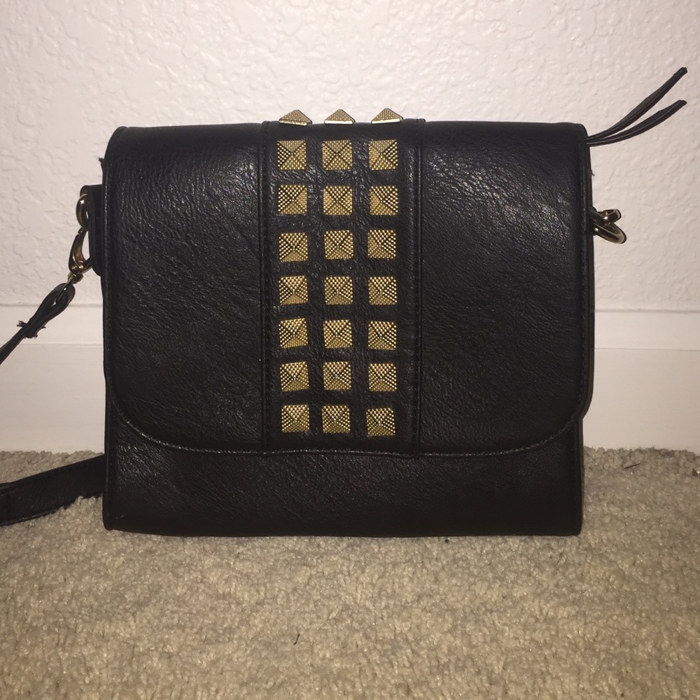 Black cross body purse!