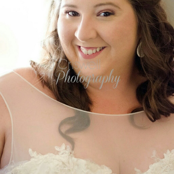 Meet your Posher, Amber - Picture 1 of 1