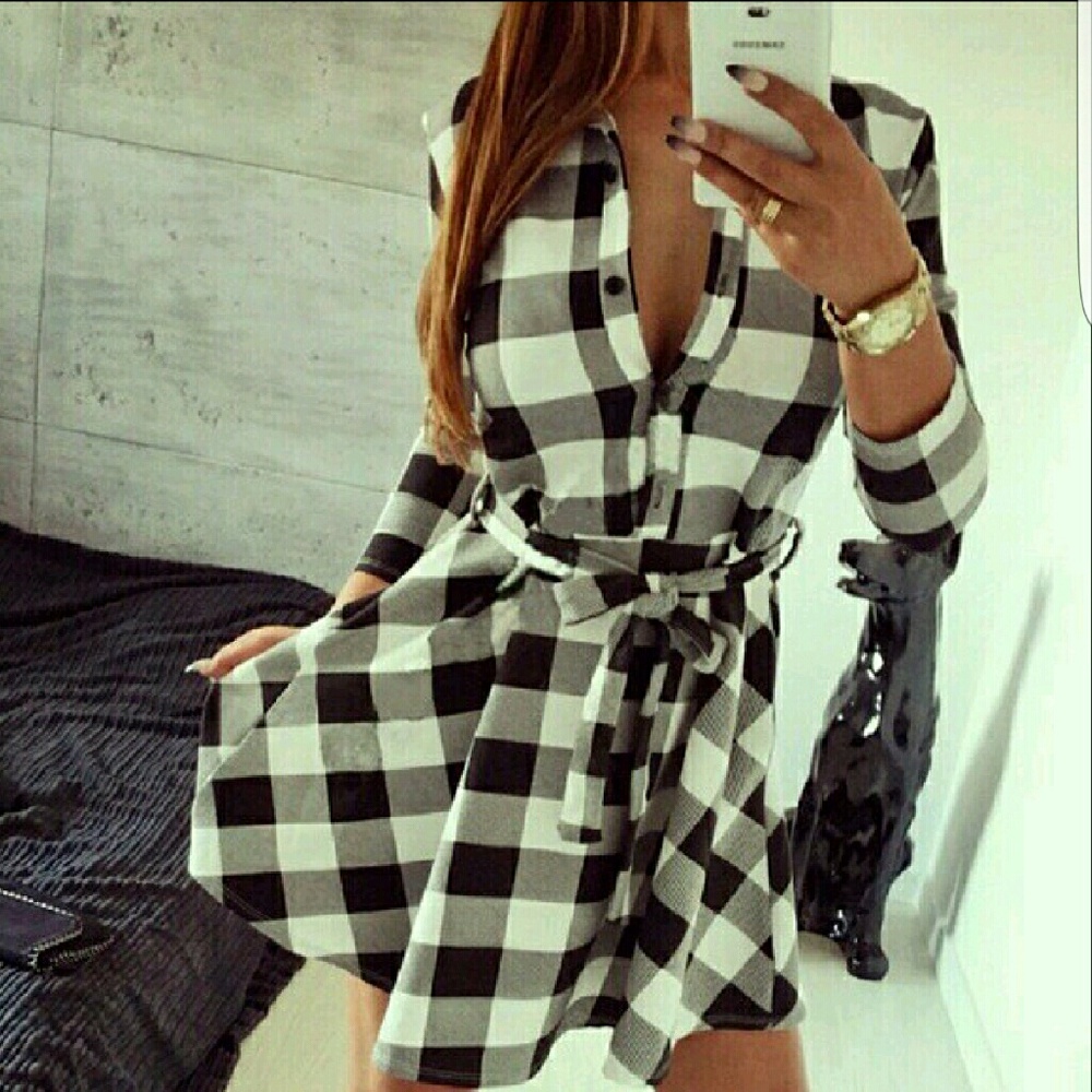 MAKE ME AN OFFER! PLAID PRINT SCHOOLGIRL DRESS