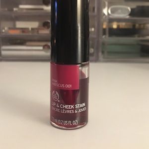 The Body Shop Lip & cheek Stain!