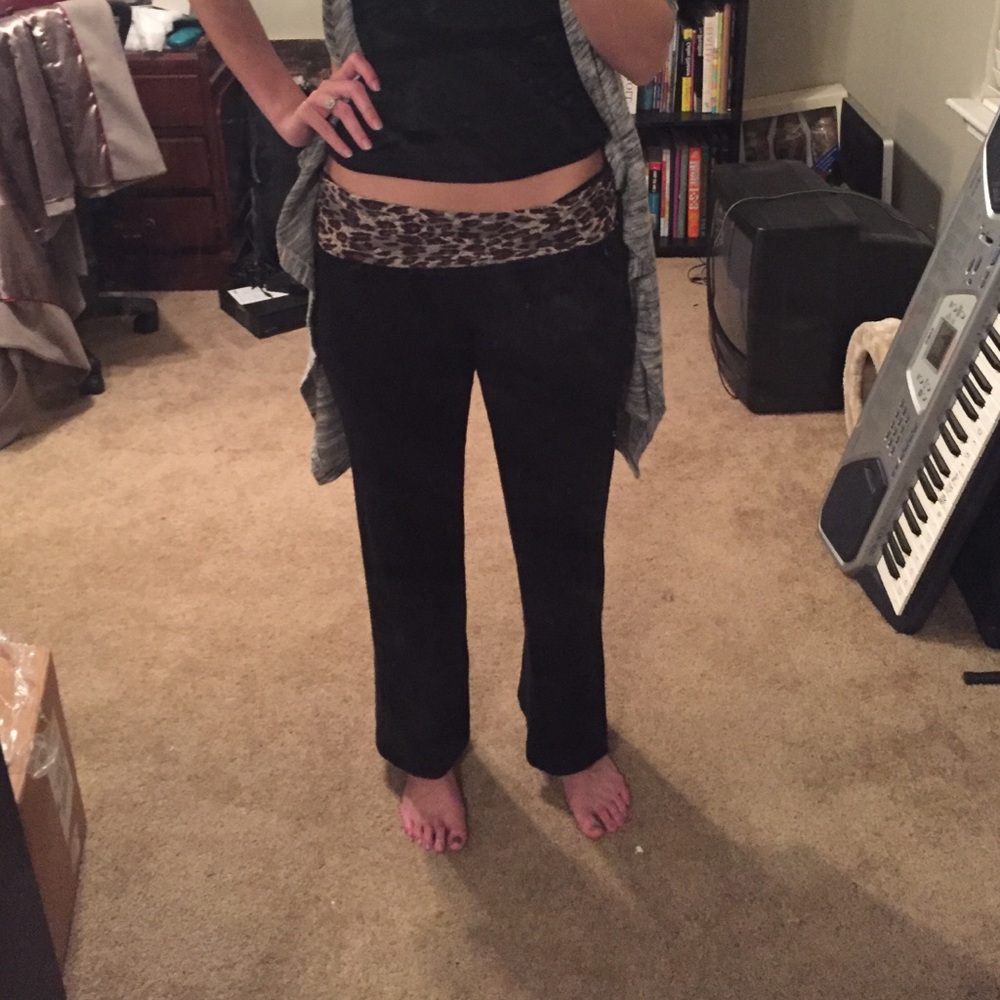 Large Leopard Yoga Pants