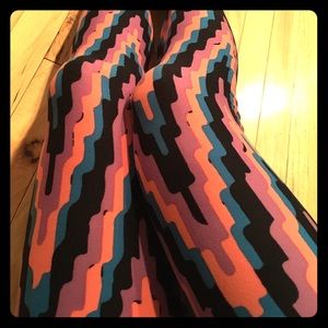 LuLaRoe one size leggings