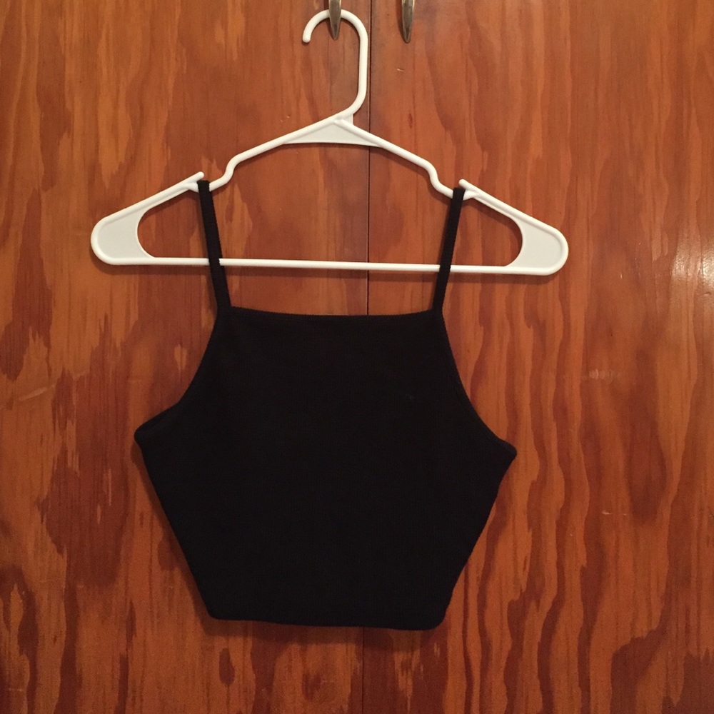 black crop top